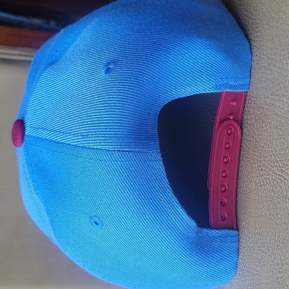 Philadelphia Phillies Hat - Picture 3 of 4
